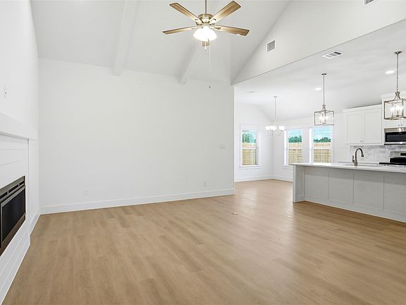 2nd image of 141 Joel St