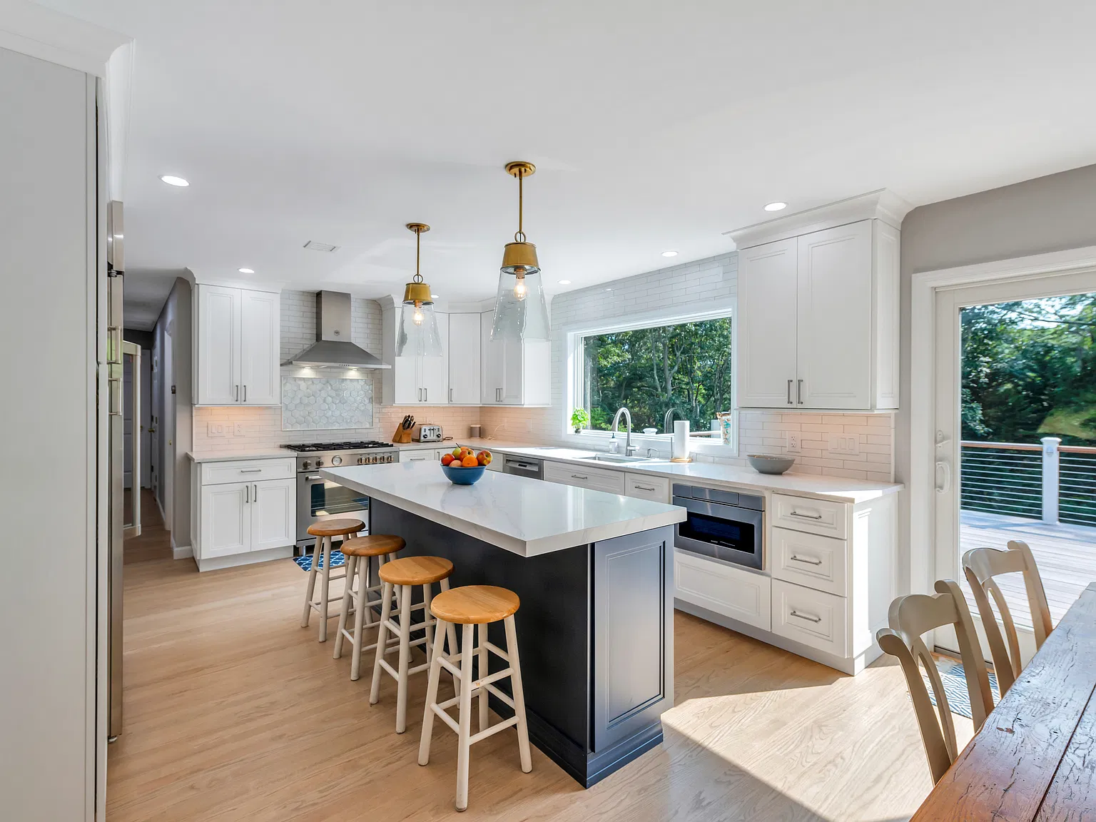 Just Listed Charming Sag Harbor Village Rental — Photo 3