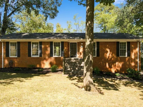 407 Sherwood Dr SE, Huntsville, AL 35802