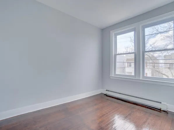 678 Liberty Avenue image 5 of 19