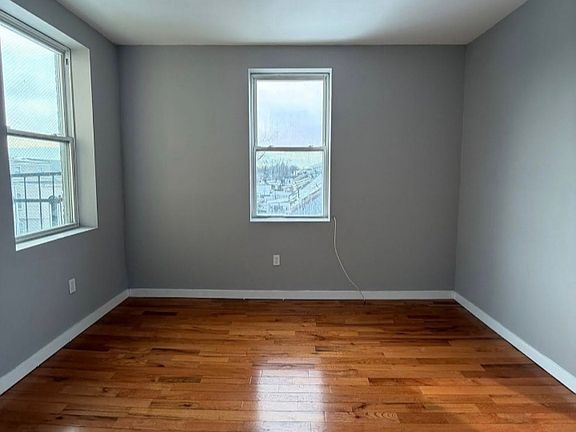 5th image of 863 18th Ave #303B
