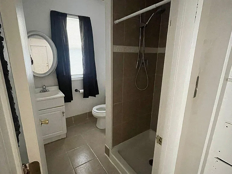 1520 Gregory Ave — Photo 7