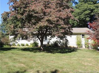 15 Jog Hill Rd, Trumbull, CT 06611