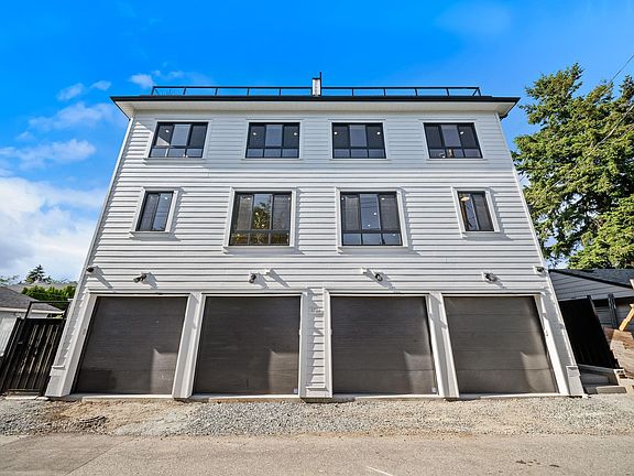 3rd image of 3786 Peter St #4