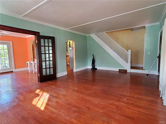 3rd image of 507 Fayette Blvd