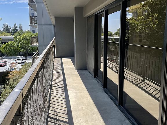5th image of 500 North St