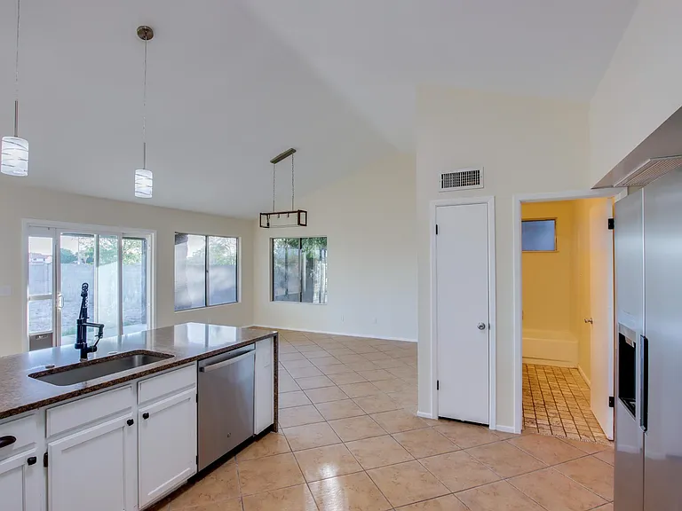 13250 N 56th Ave — Photo 13