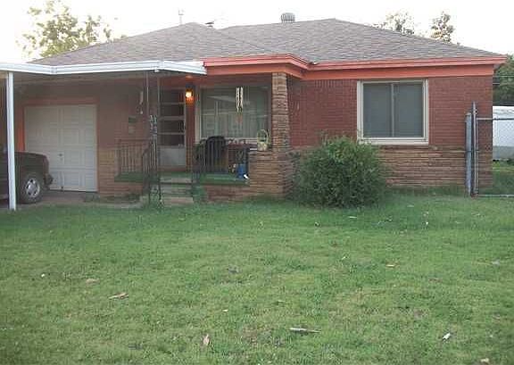 2nd image of 3111 SE 19th St