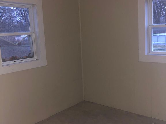 5th image of 506 James St
