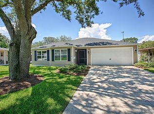 1834 E Schwartz Blvd, Lady Lake, FL 32159