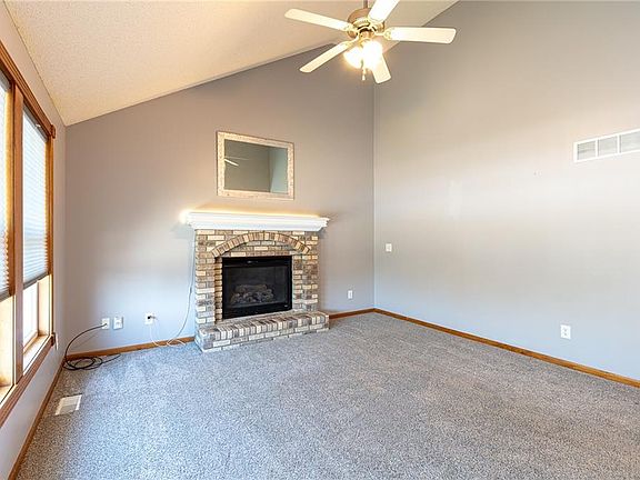 4th image of 10305 N Lawn Ave
