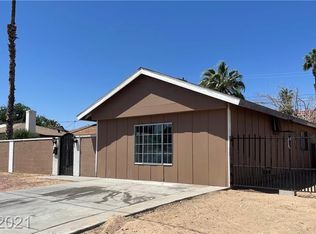2773 McLeod Dr, Las Vegas, NV 89121