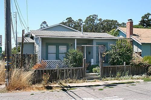 Front House, facing 6th Ave