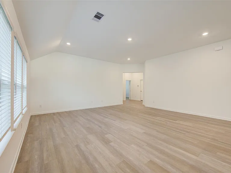 5607 Rock Head Ranch Trl — Photo 16