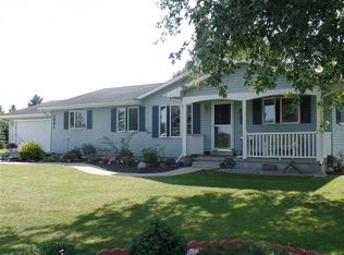 1087 Fairway Dr, Weidman, MI 48893