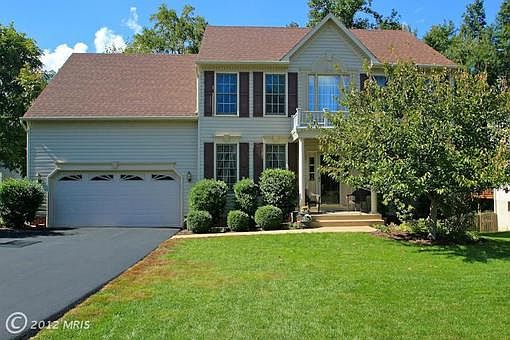 1st image of 10 Brookstone Dr