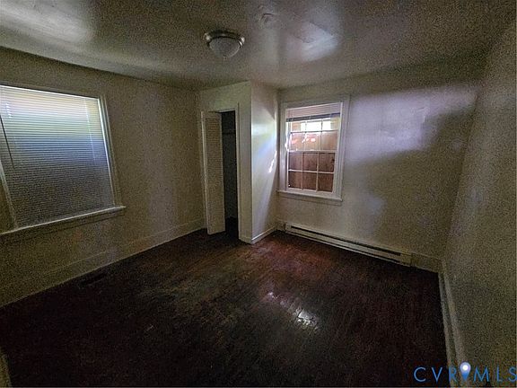 4th image of 2009 Mansion Ave