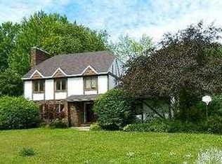 5419 Campau Dr, Midland, MI 48640