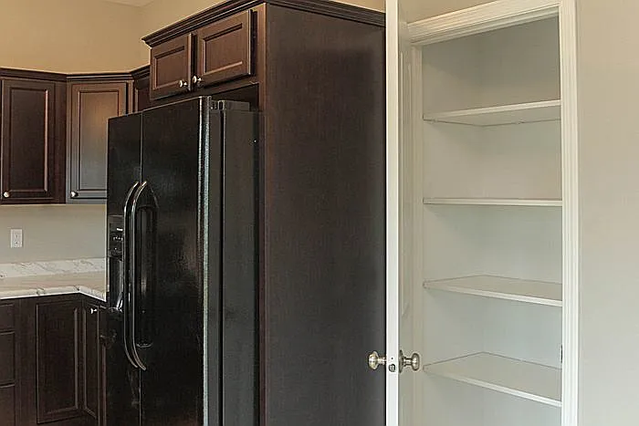 1029 Manitou Trl — Photo 8