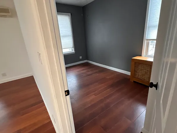 83 Centre Avenue image 3 of 9