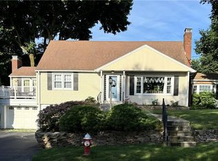 89 Fostmere Ct, Warwick, RI 02889