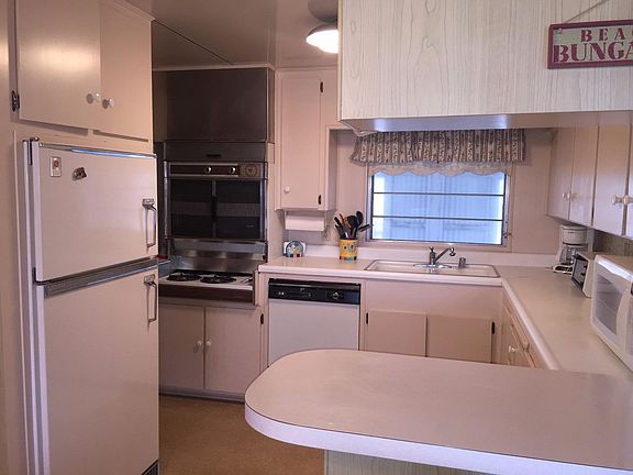 3rd image of 1555 Merrill St Spc 60