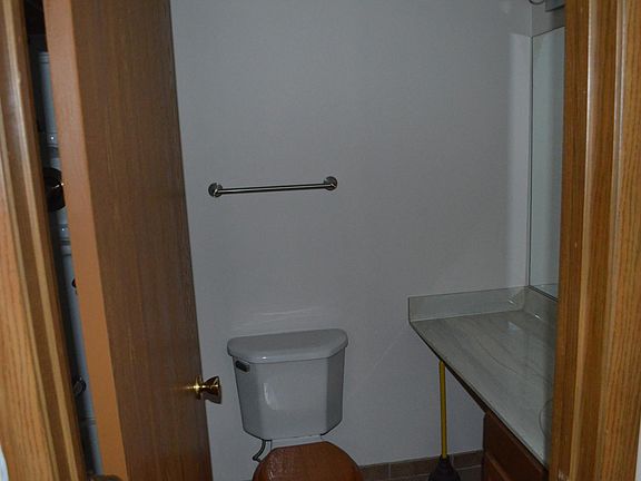 4th image of 2100 Southwind Cir