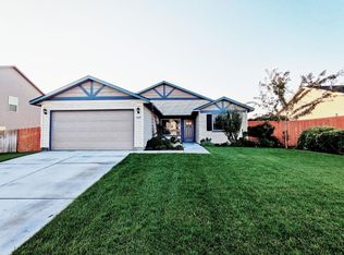 5825 Sidon Ln, Pasco, WA 99301