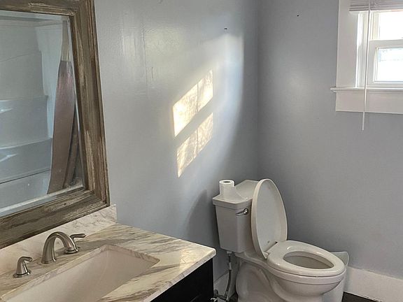 5th image of 1229 Church St