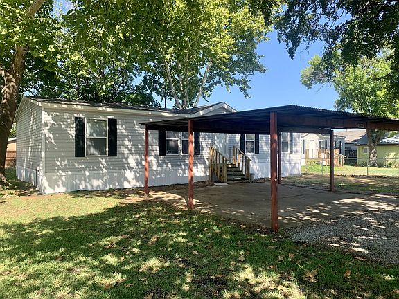 3rd image of 5801 Sheli Ln