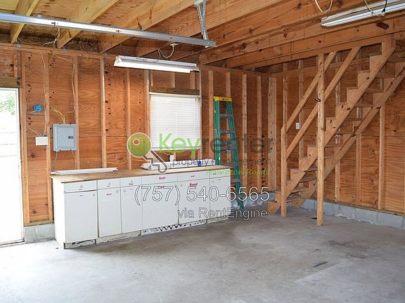 3rd image of 4217 Sunnyfields Rd