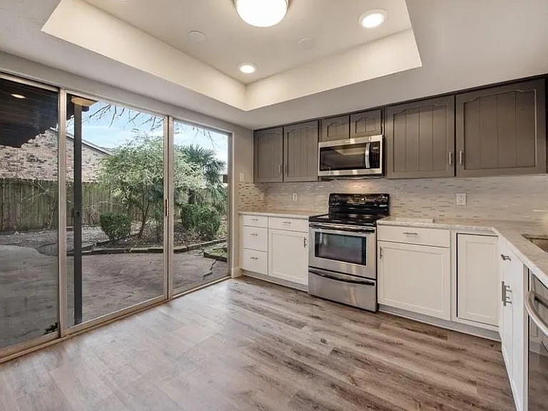 1807 Blake Dr — Photo 8