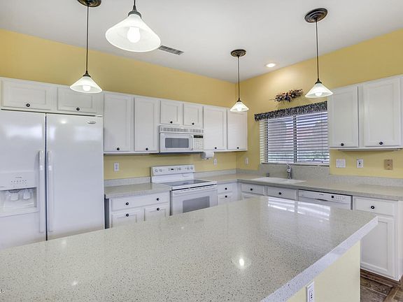 4th image of 22901 N Las Vegas Dr