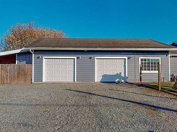 3rd image of 1120 Three Cabins Ln