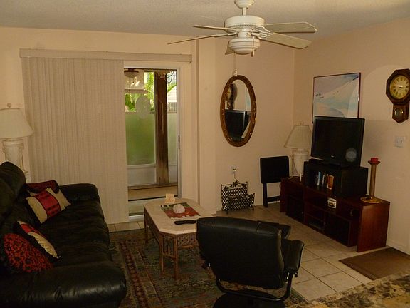 2nd image of 106 Lovers Ln #Down