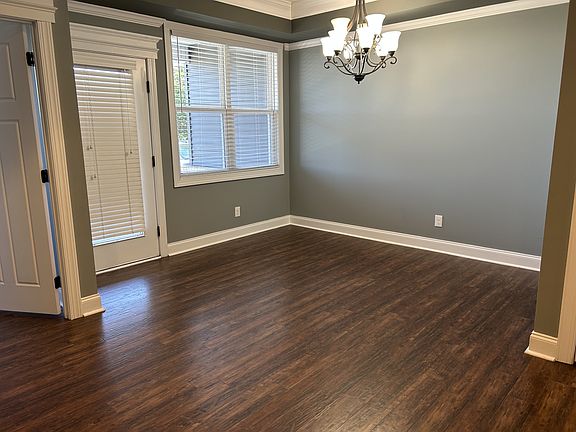 5th image of 235 Capstone Dr