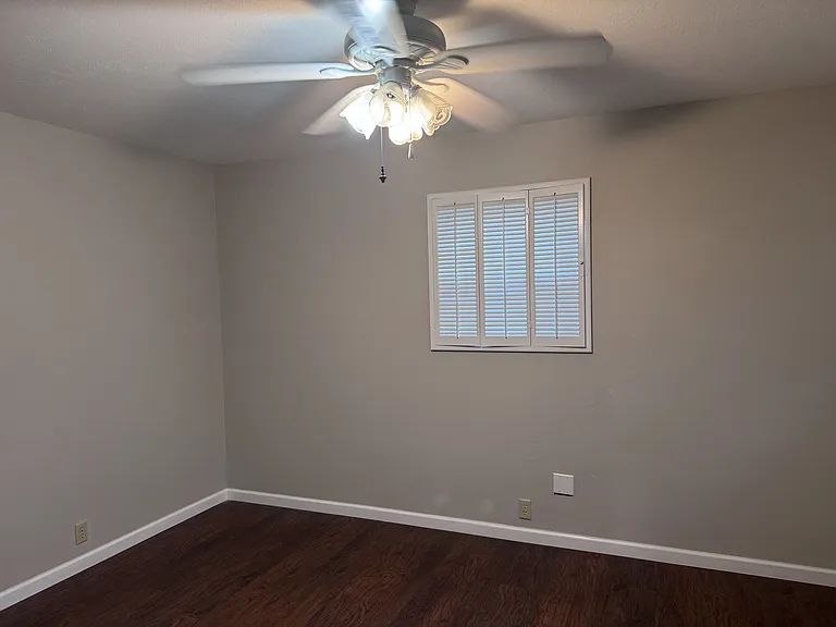 2118 Westbrook Ave — Photo 17