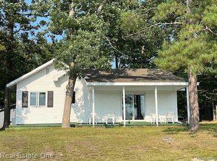 6299 Marshall Dr, Gladwin, MI 48624