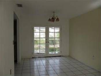 4th image of 5861 Countrywood Dr