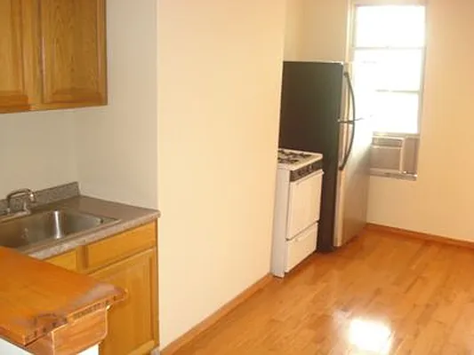 Rented by The Hamilton Group | media 14