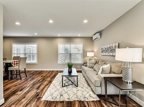 3rd image of 402 W 5th St