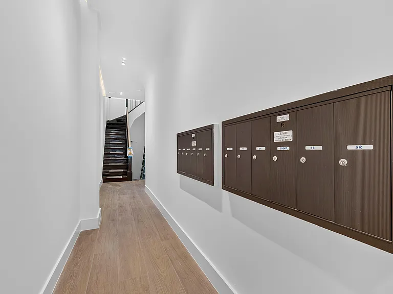 205 8th Ave #2F — Photo 11