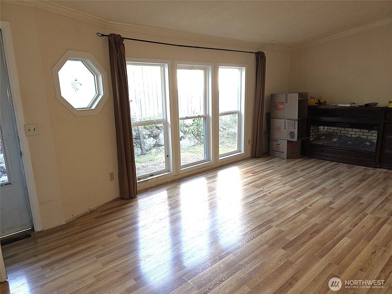 5th image of 2421 S 370th Place #63