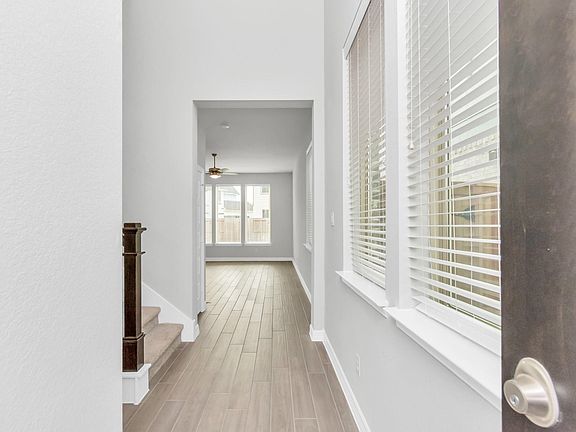 3rd image of 6627 Jasper Valley Cir