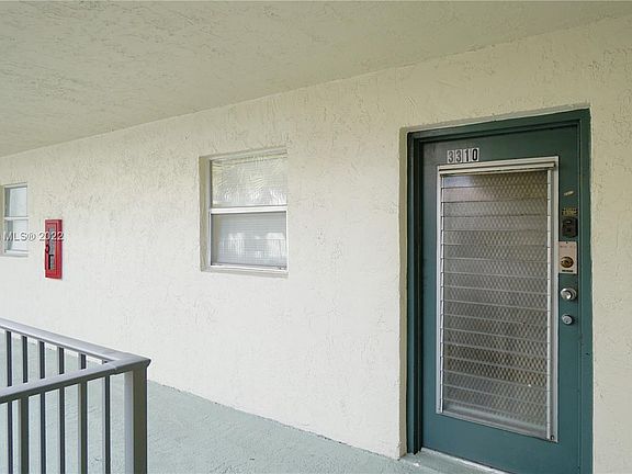 3rd image of 1820 N Lauderdale Ave APT 3310