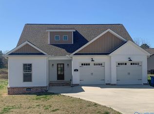 20 Steamboat Trce, Grant, AL 35747