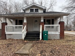 377 Burtschi Ct, Decatur, IL 62526