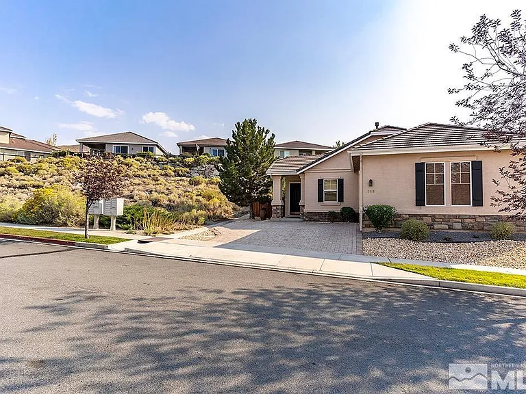 2815 Albazano Dr — Photo 1