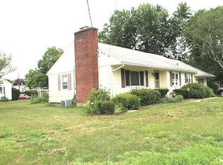 225 Poplar St, Feeding Hills, MA 01030