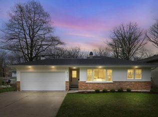 4721 Northcott Ave, Downers Grove, IL 60515